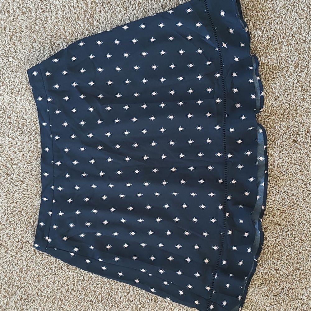 Ladies skirt